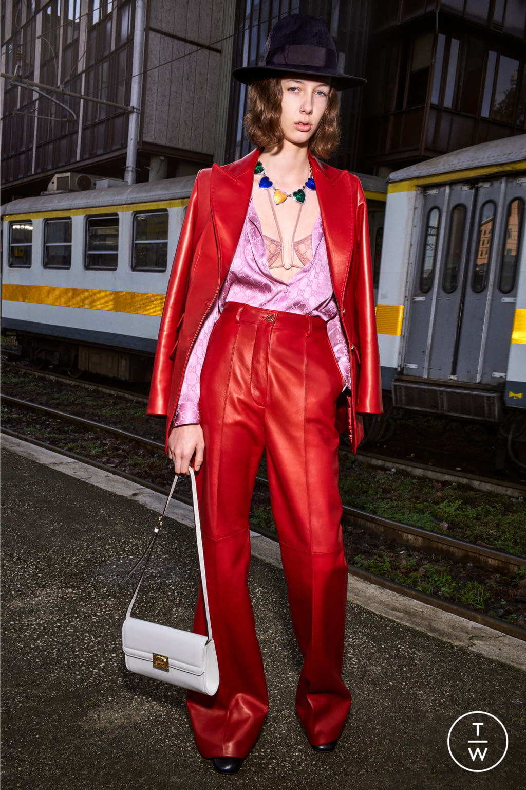 Fashion Week Milan Pre-Fall 2020 look 52 from the Gucci collection 女装