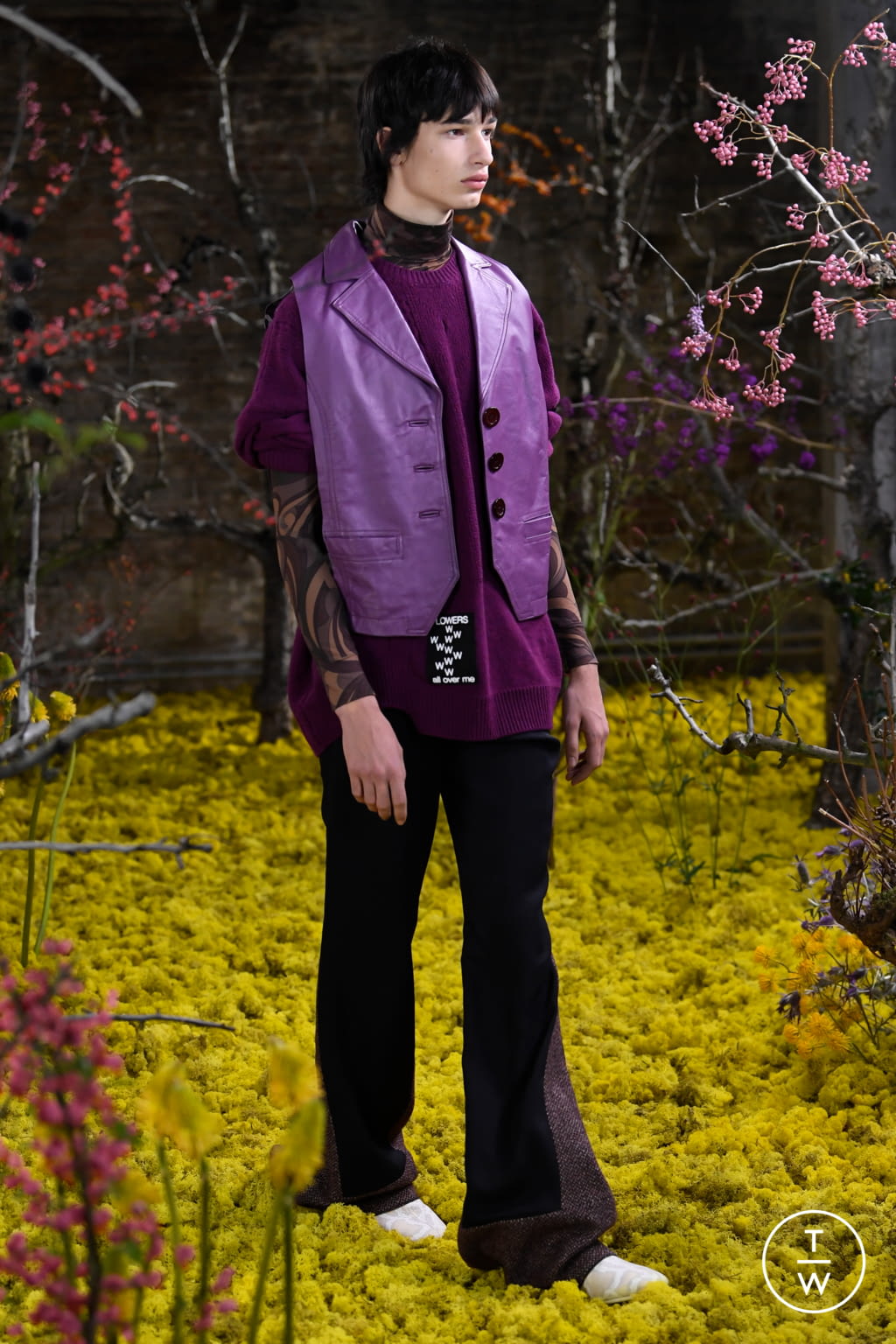 Fashion Week Paris Spring/Summer 2021 look 57 from the Raf Simons collection womenswear