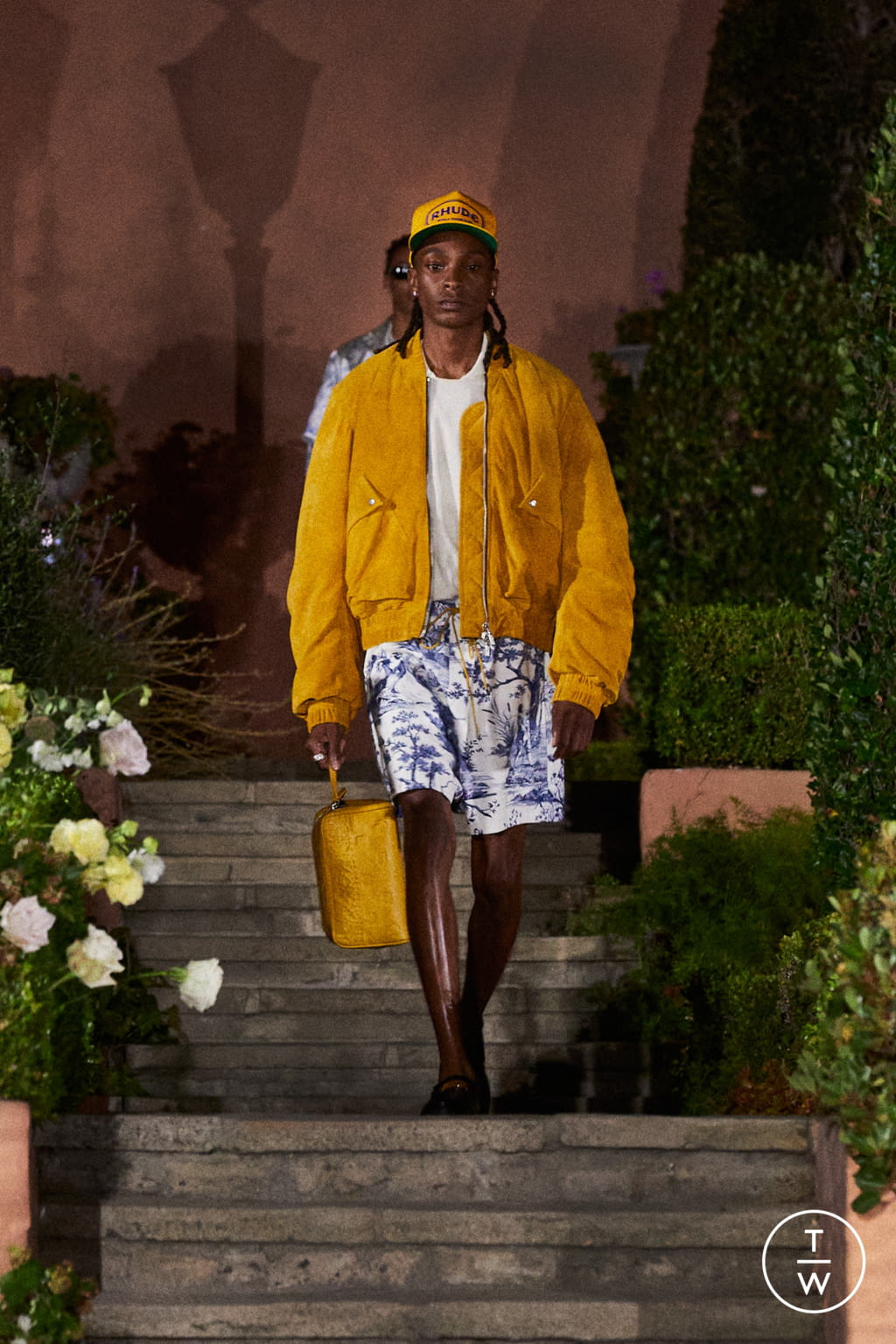 Fashion Week Paris Spring/Summer 2022 look 7 from the Rhude collection menswear