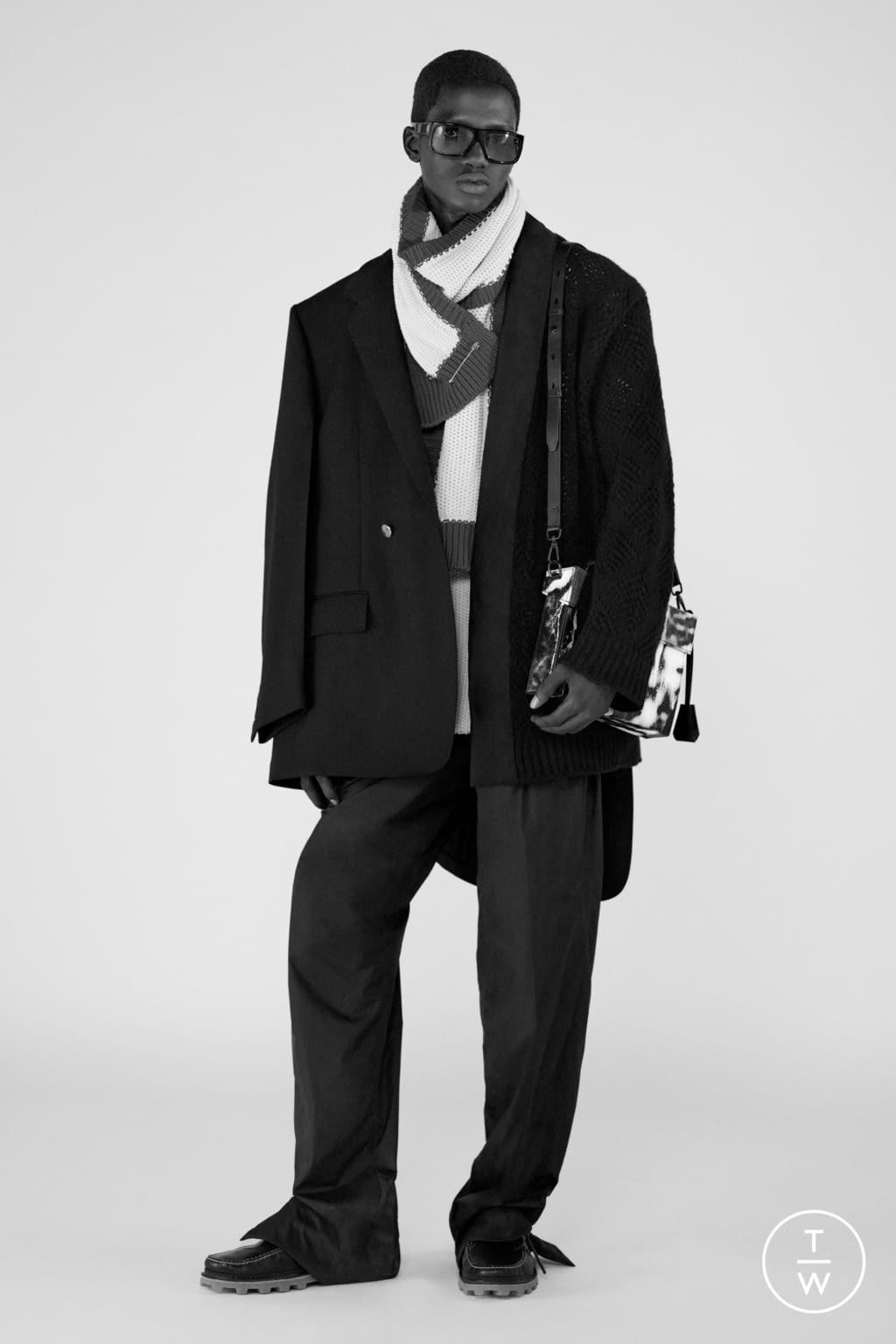Fashion Week Paris Spring/Summer 2022 look 6 from the Dunhill collection 男装