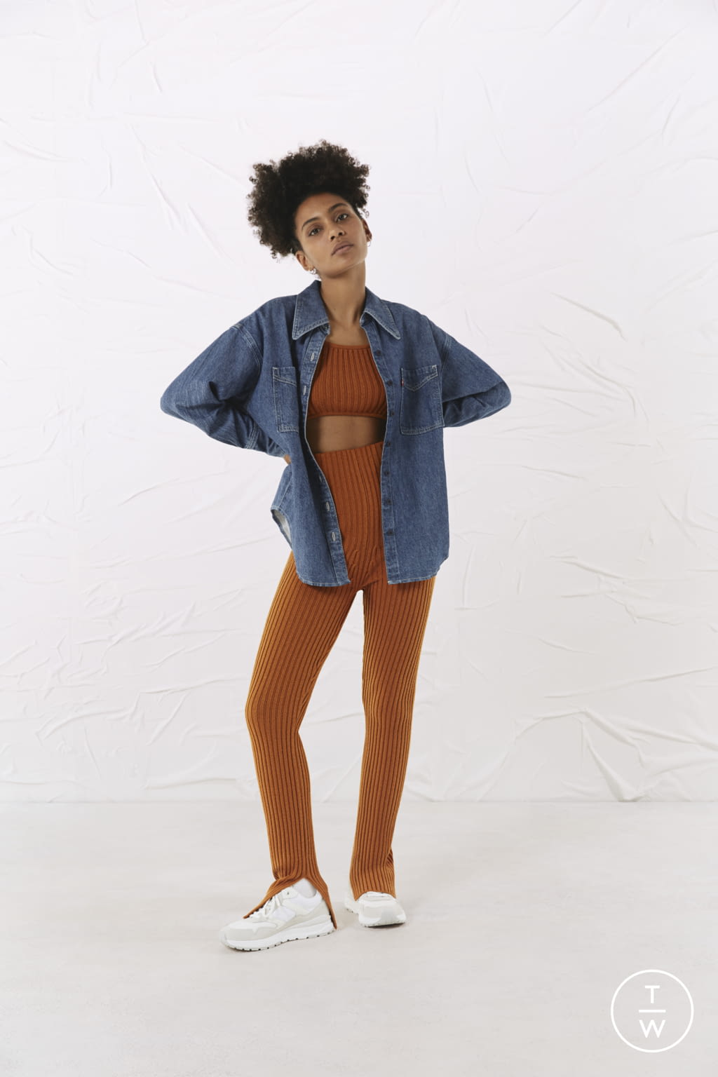 Fashion Week Paris Spring/Summer 2022 look 11 from the LEVIS STORY TOLLING collection womenswear