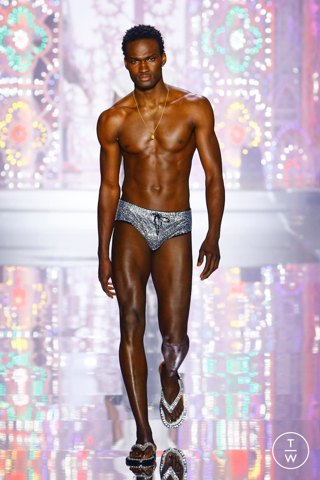 Fashion Week Milan Spring/Summer 2022 look 81 from the Dolce & Gabbana collection 男装