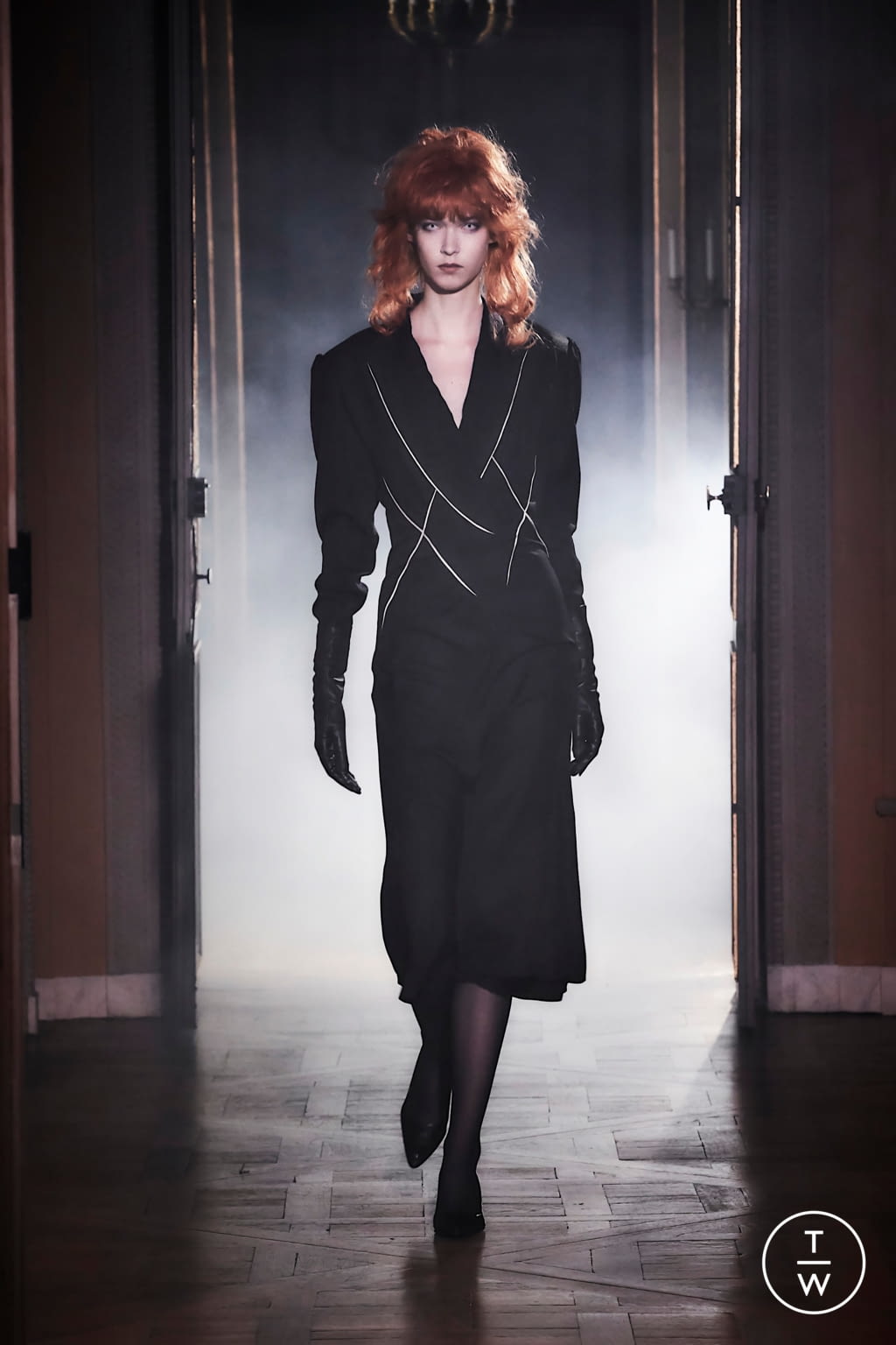 Fashion Week Paris Spring/Summer 2021 look 9 from the Olivier Theyskens collection 女装