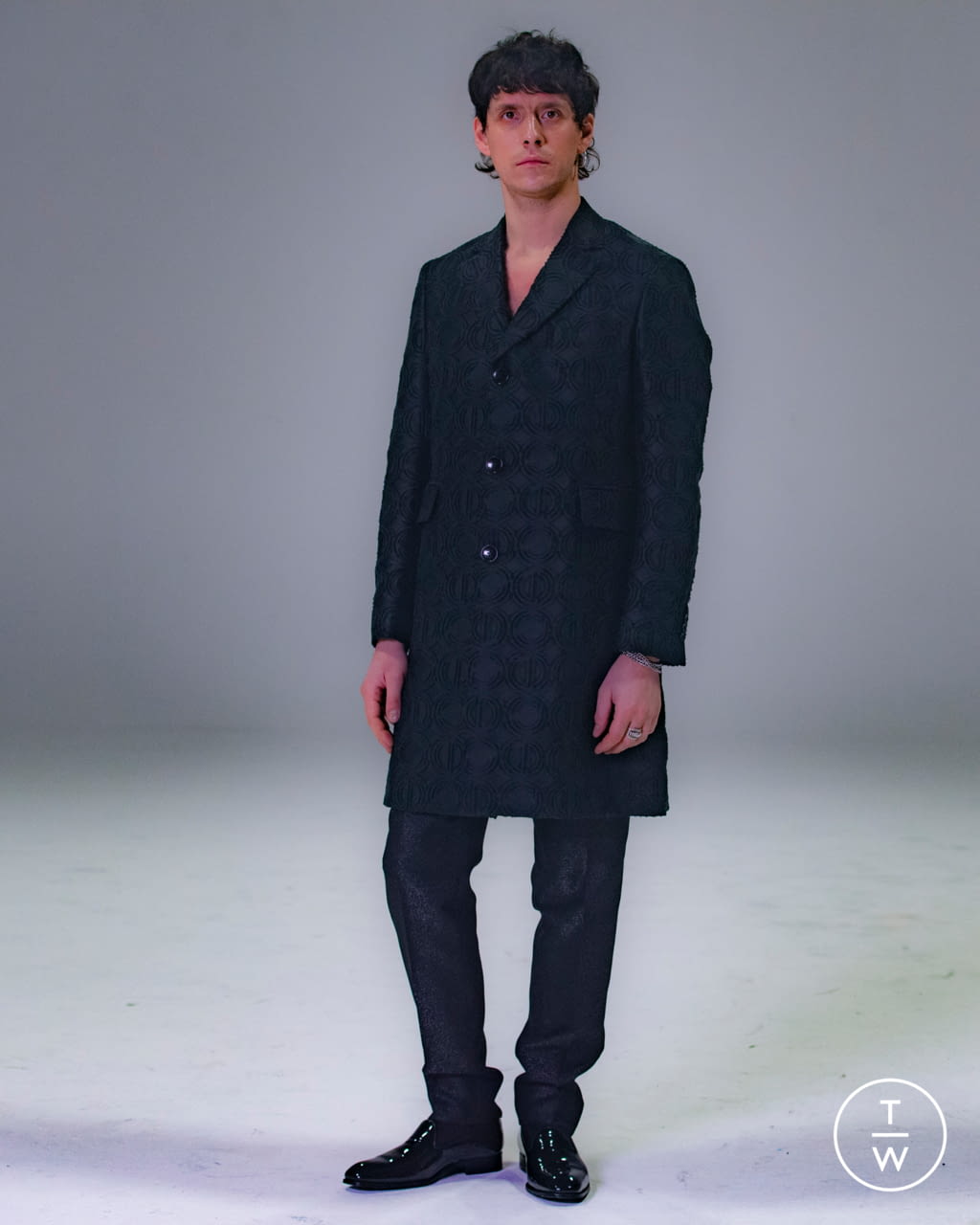 Fashion Week Paris Fall/Winter 2021 look 9 de la collection Francesco Smalto menswear