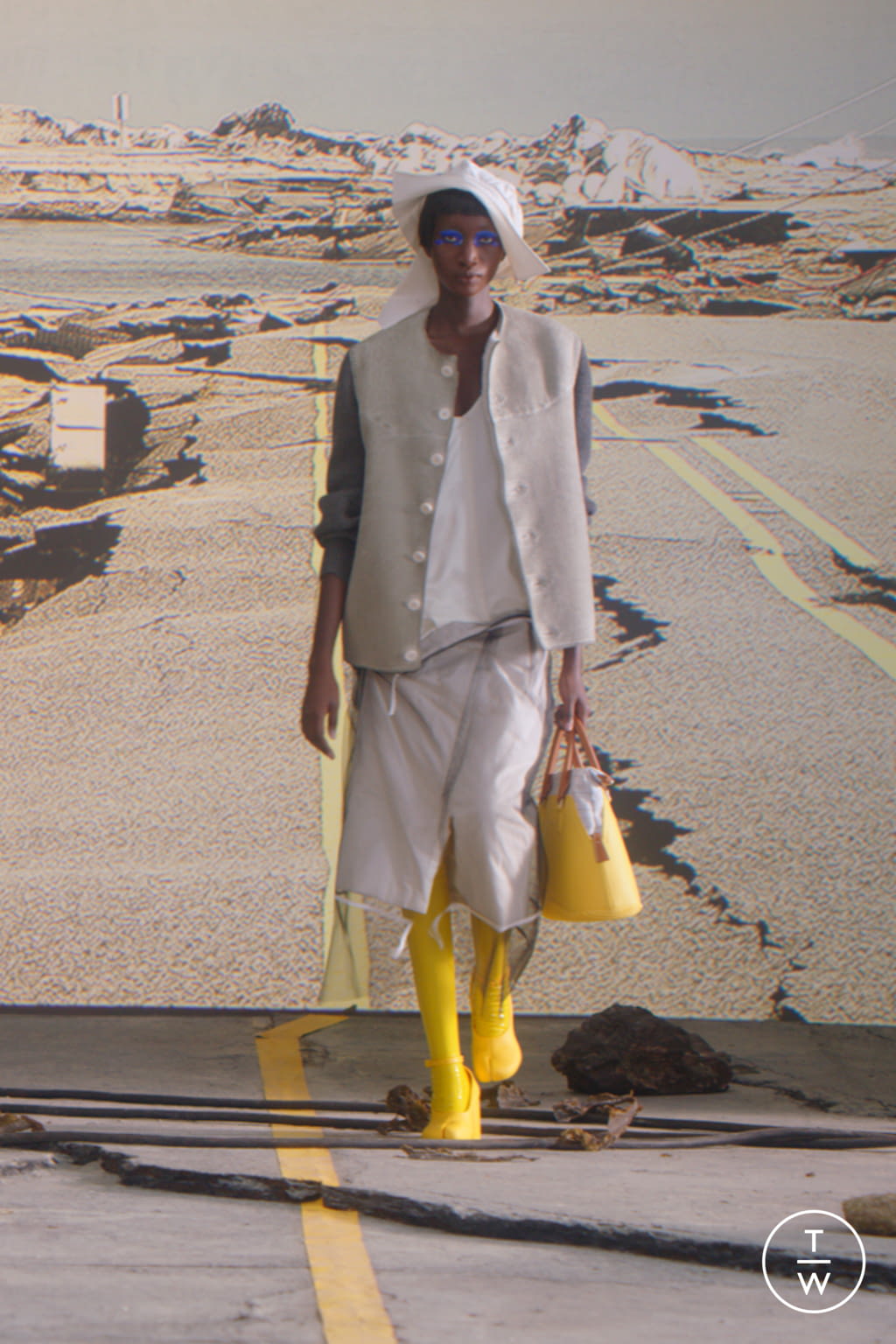 Fashion Week Paris Spring/Summer 2022 look 42 from the Maison Margiela collection 女装