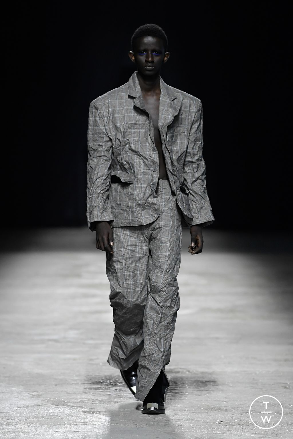 Fashion Week Florence - Pitti Fall/Winter 2024 look 1 de la collection Achilles Ion Gabriel menswear