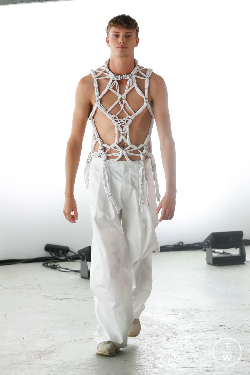 Fashion Week Paris Spring/Summer 2023 look 2 from the Valette Studio collection 男装