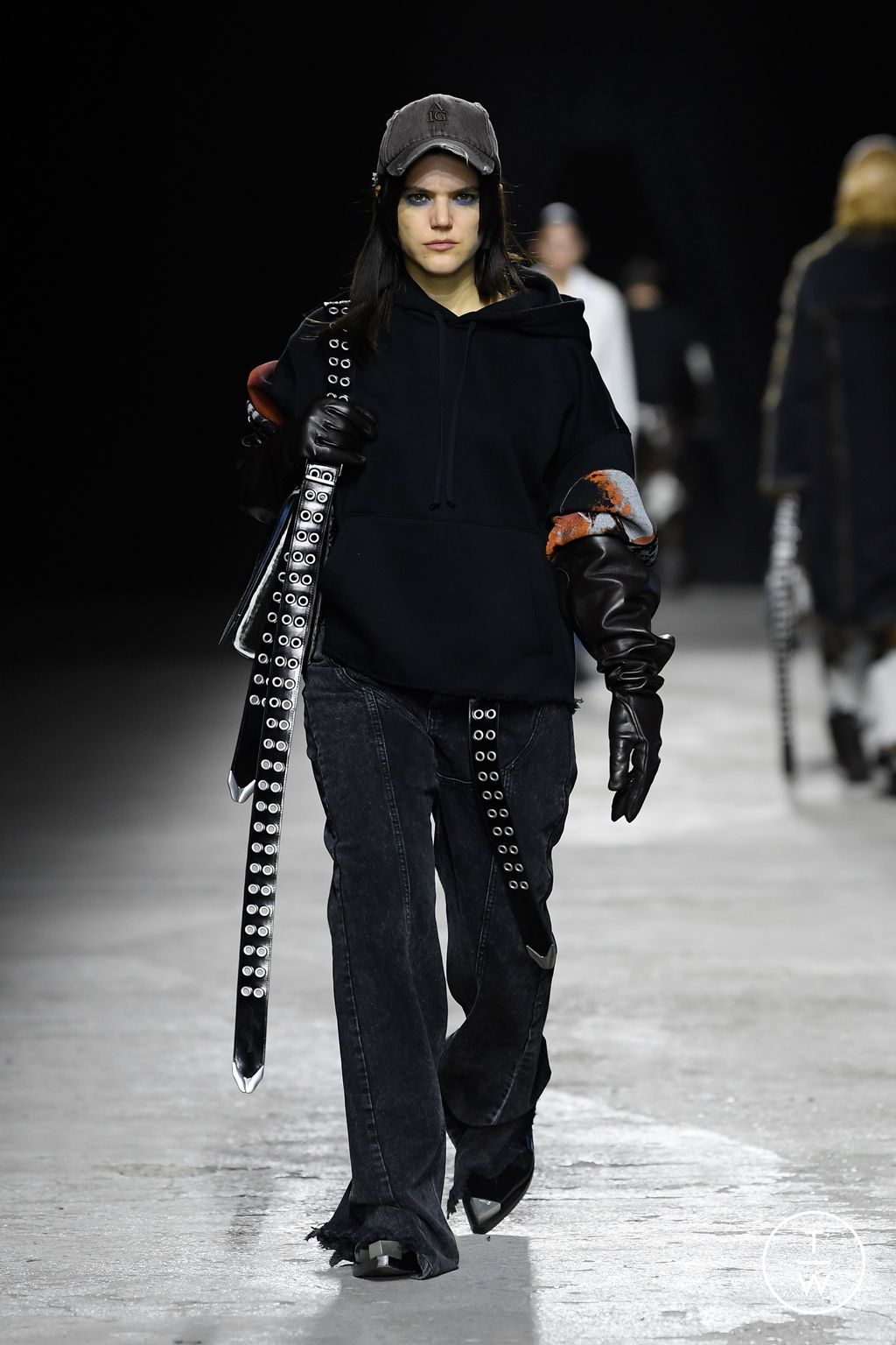Fashion Week Florence - Pitti Fall/Winter 2024 look 20 de la collection Achilles Ion Gabriel menswear