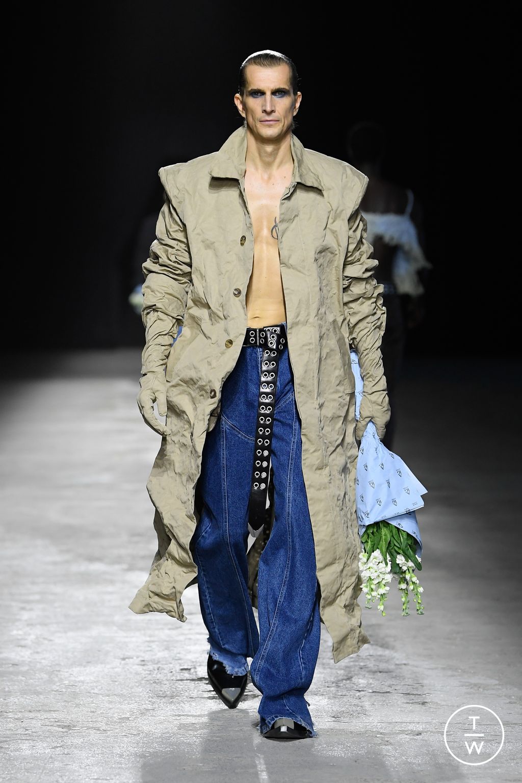 Fashion Week Florence - Pitti Fall/Winter 2024 look 29 de la collection Achilles Ion Gabriel menswear