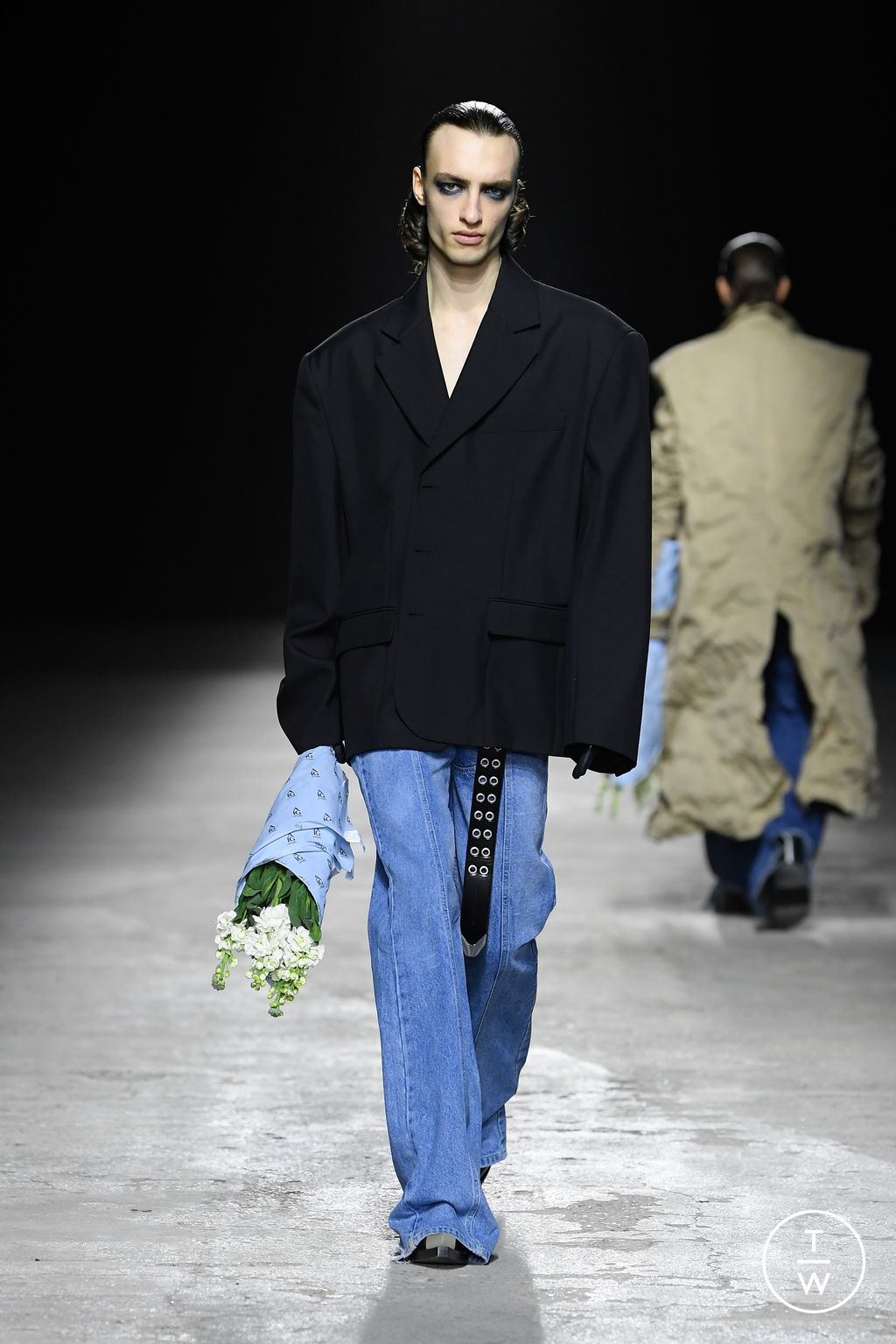 Fashion Week Florence - Pitti Fall/Winter 2024 look 30 de la collection Achilles Ion Gabriel menswear