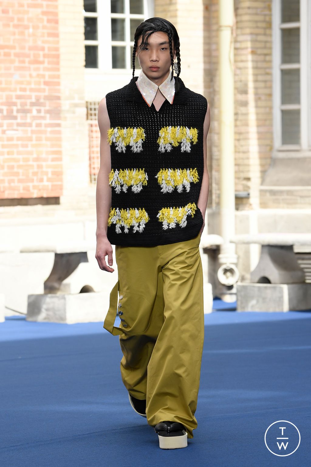 Fashion Week Paris Spring/Summer 2023 look 6 from the Namacheko collection menswear