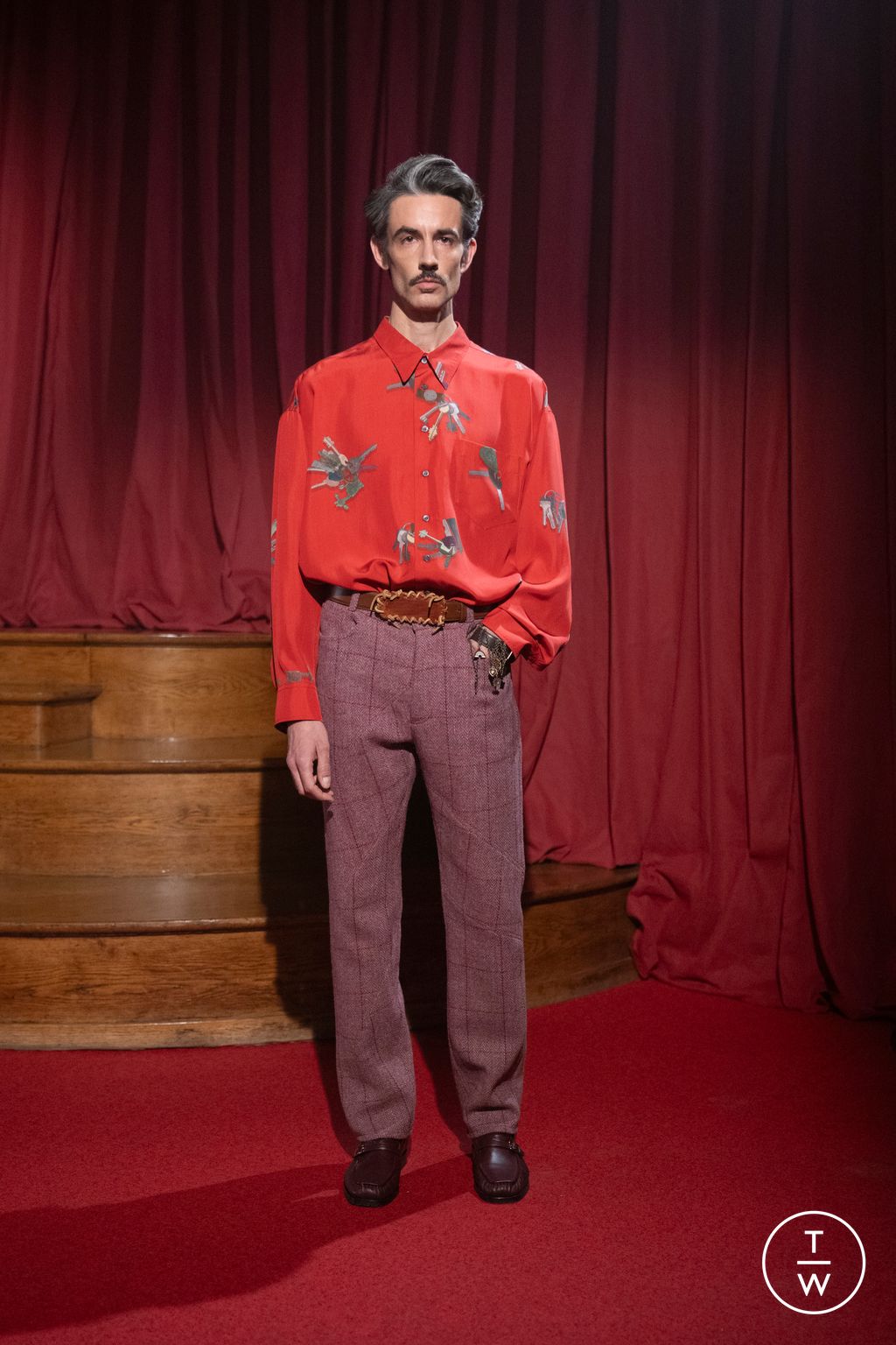 Fashion Week Paris Fall/Winter 2026 look 8 from the Magliano collection menswear