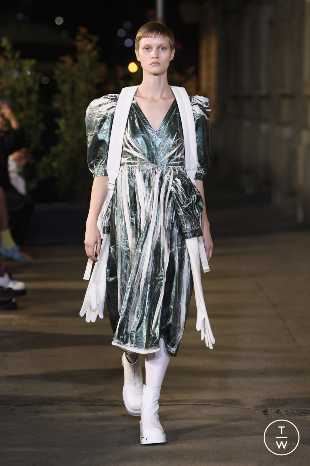 Fashion Week Milan Spring/Summer 2022 look 9 from the MM6 collection womenswear
