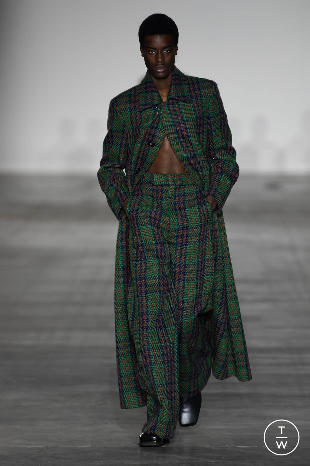 Fashion Week London Fall/Winter 2020 look 9 from the Pronounce collection menswear