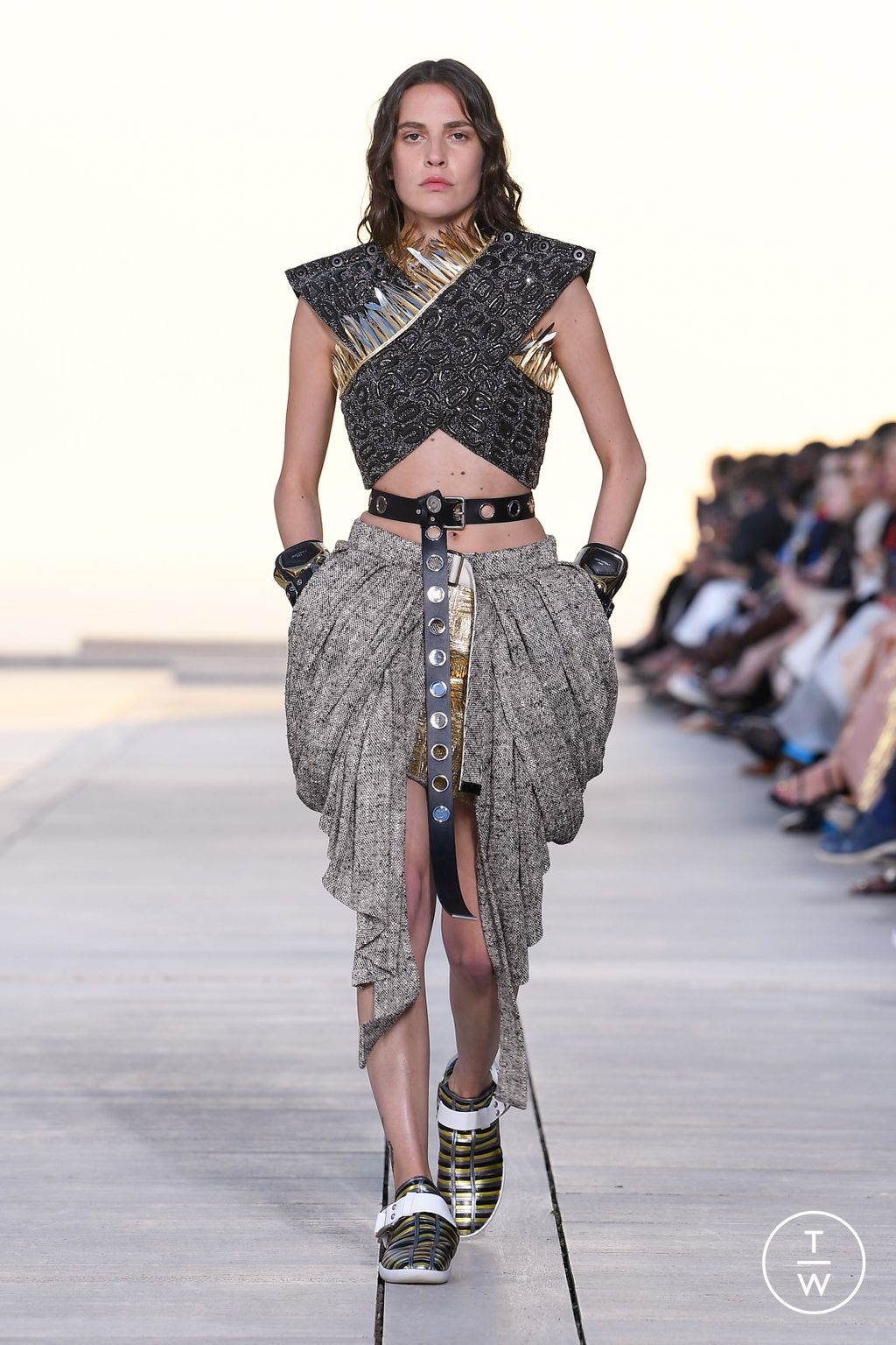 Fashion Week Paris Resort 2023 look 11 from the Louis Vuitton collection 女装