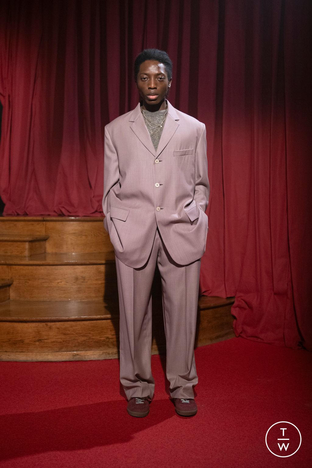 Fashion Week Paris Fall/Winter 2026 look 13 de la collection Magliano menswear
