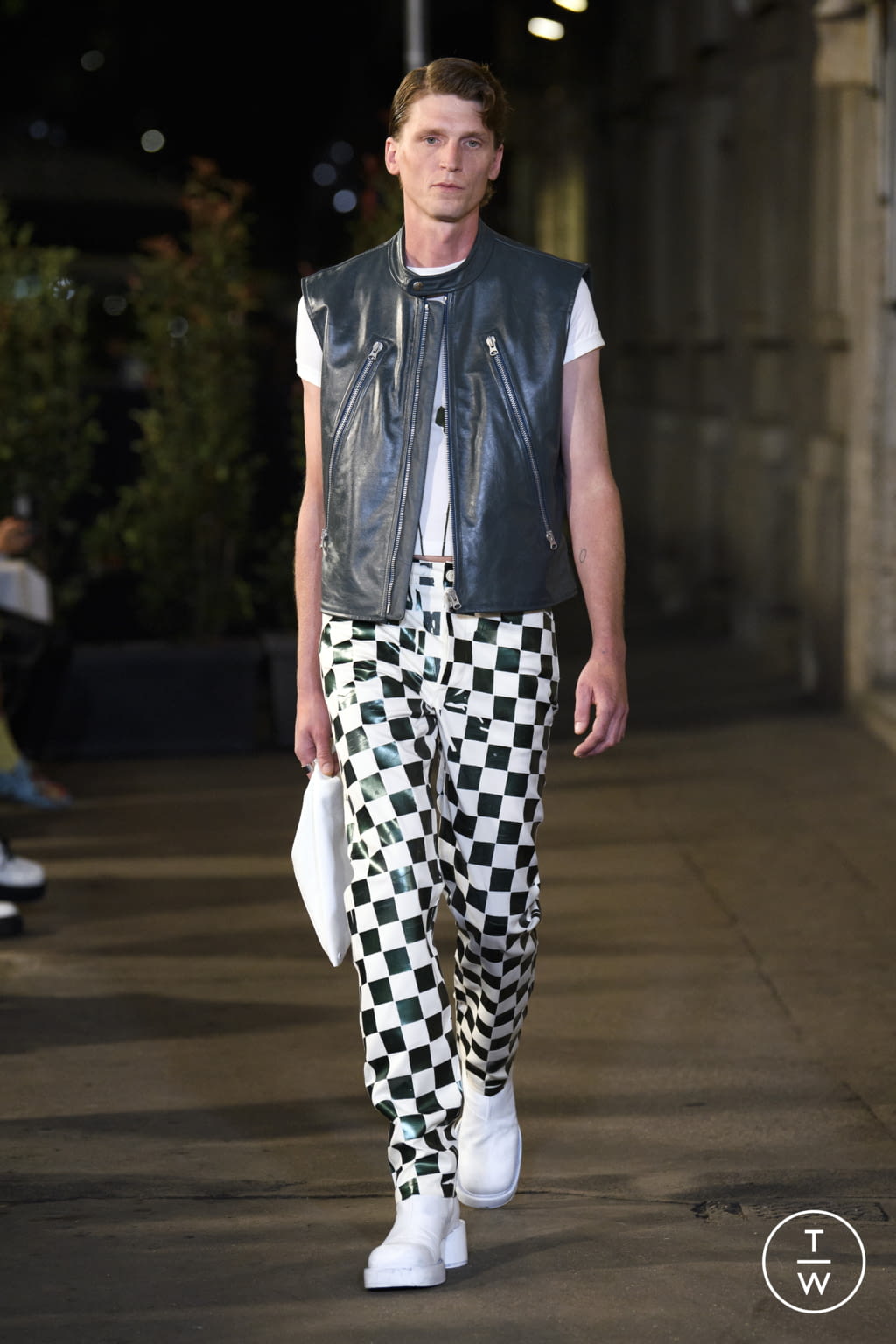 Fashion Week Milan Spring/Summer 2022 look 14 from the MM6 Maison Margiela collection womenswear