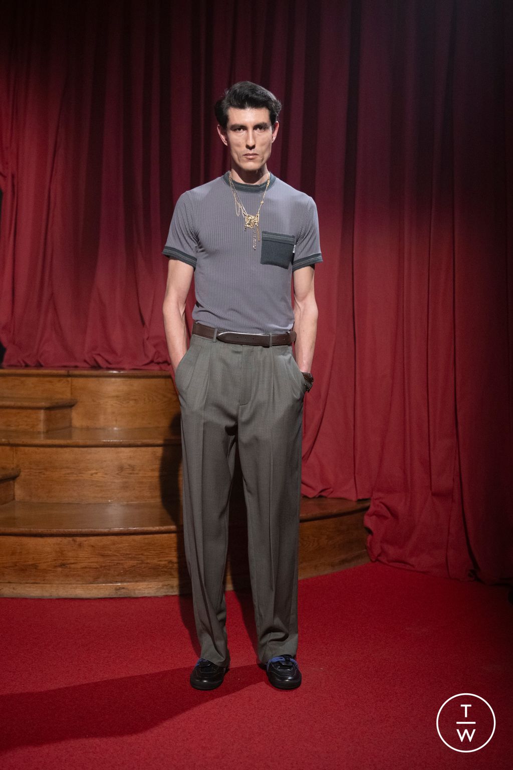 Fashion Week Paris Fall/Winter 2026 look 17 de la collection Magliano menswear