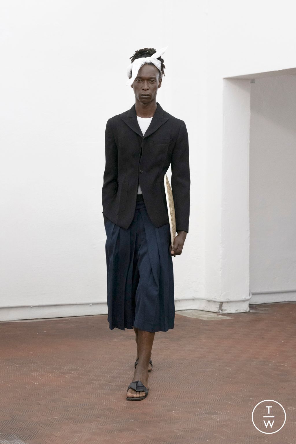 Fashion Week Milan Spring/Summer 2026 look 19 de la collection Setchu menswear