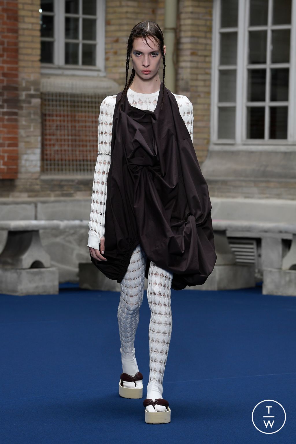 Fashion Week Paris Spring/Summer 2023 look 22 de la collection Namacheko menswear
