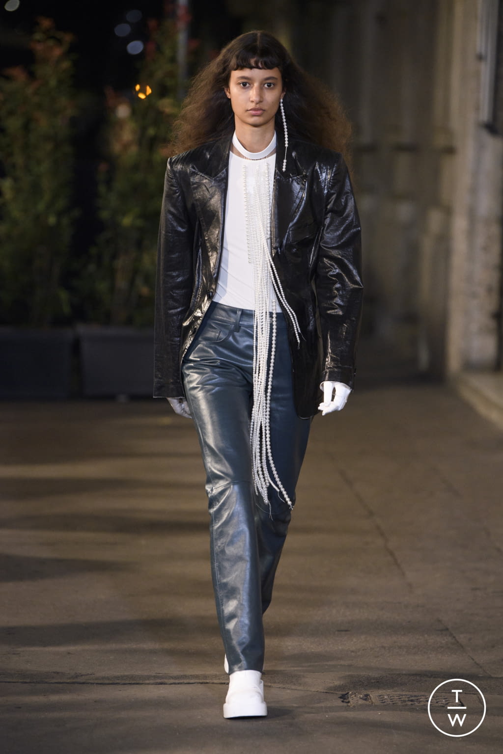 Fashion Week Milan Spring/Summer 2022 look 23 from the MM6 collection womenswear