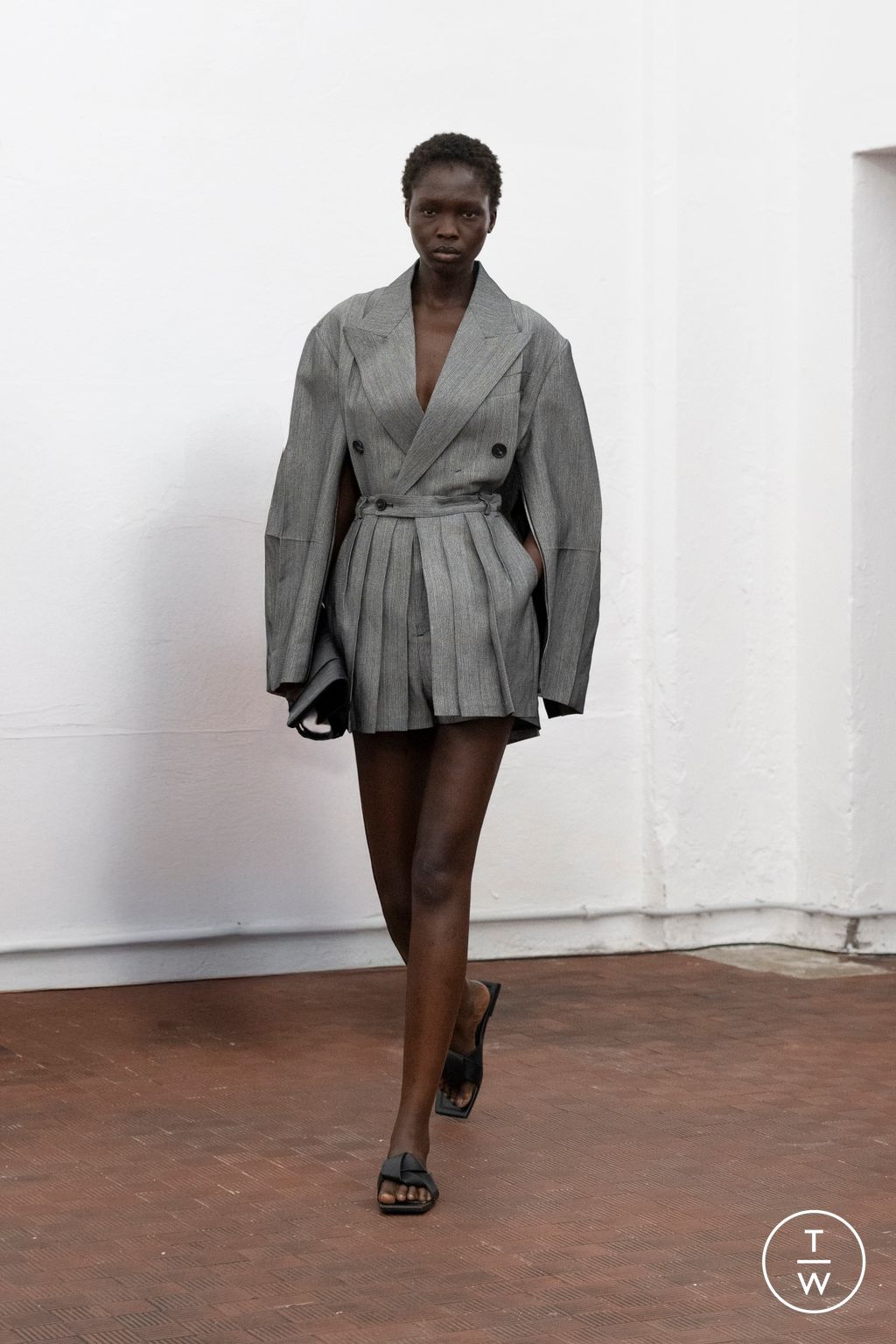 Fashion Week Milan Spring/Summer 2026 look 24 de la collection Setchu menswear