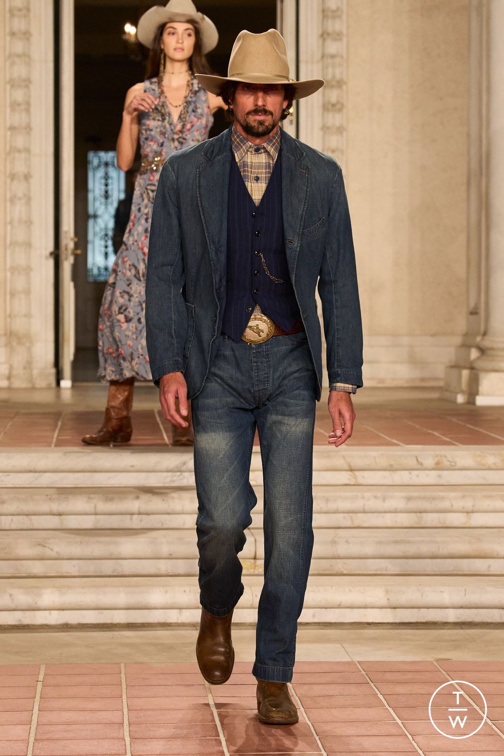 Fashion Week New York Spring/Summer 2023 look 3 from the Ralph Lauren collection 女装
