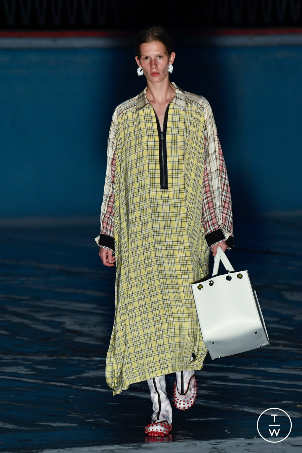 Fashion Week Milan Spring/Summer 2021 look 30 from the Sunnei collection 女装