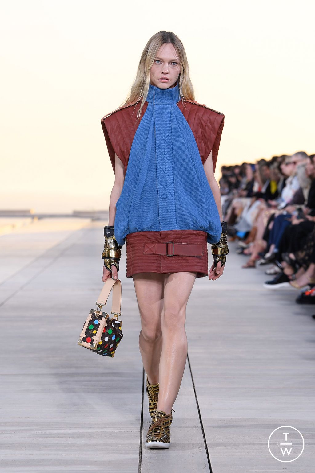 Fashion Week Paris Resort 2023 look 31 from the Louis Vuitton collection 女装