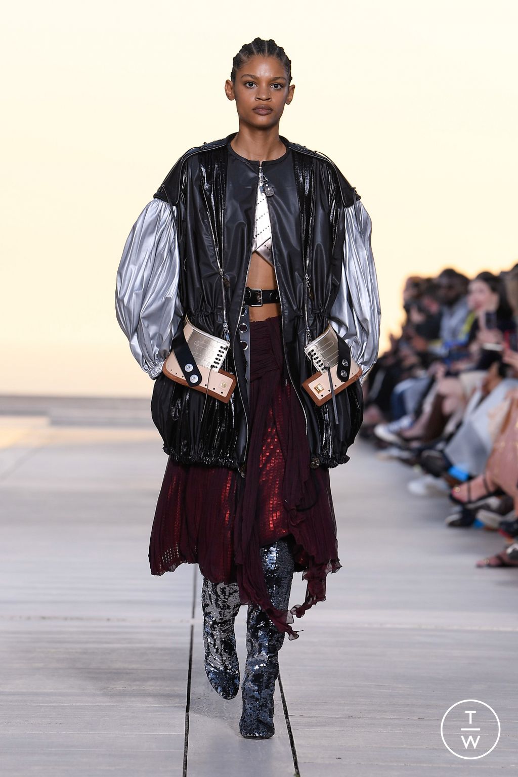 Fashion Week Paris Resort 2023 look 42 from the Louis Vuitton collection womenswear