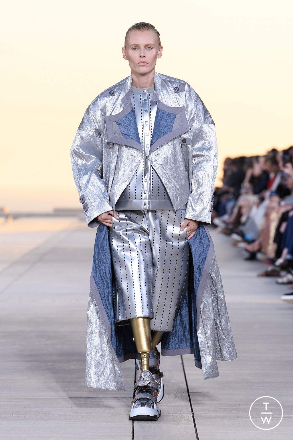 Fashion Week Paris Resort 2023 look 50 from the Louis Vuitton collection womenswear