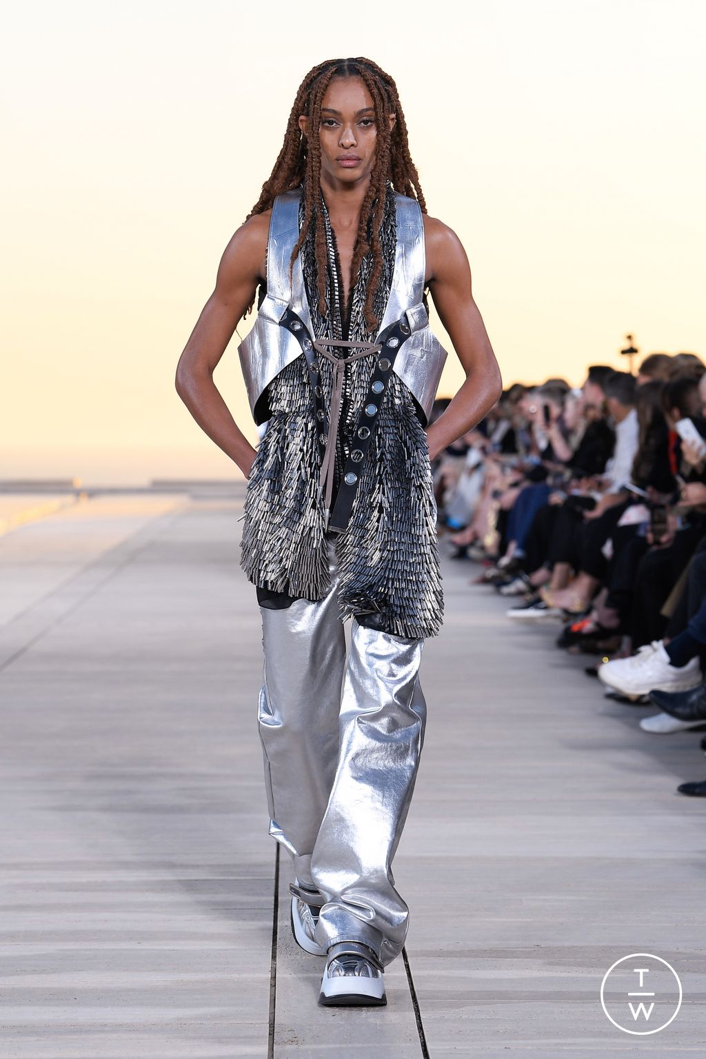 Fashion Week Paris Resort 2023 look 52 from the Louis Vuitton collection 女装