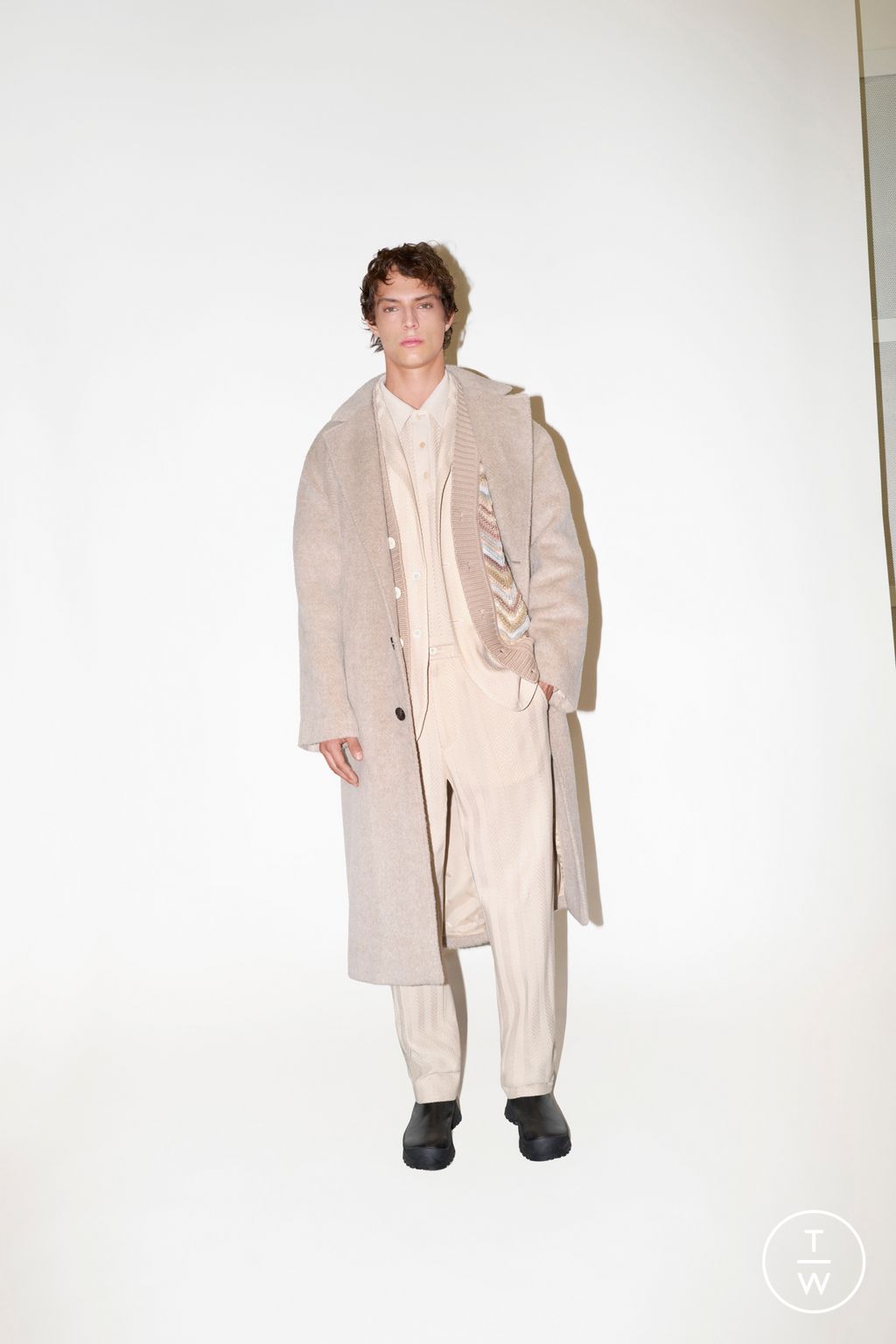 Fashion Week Milan Fall/Winter 2024 look 1 from the Missoni collection menswear