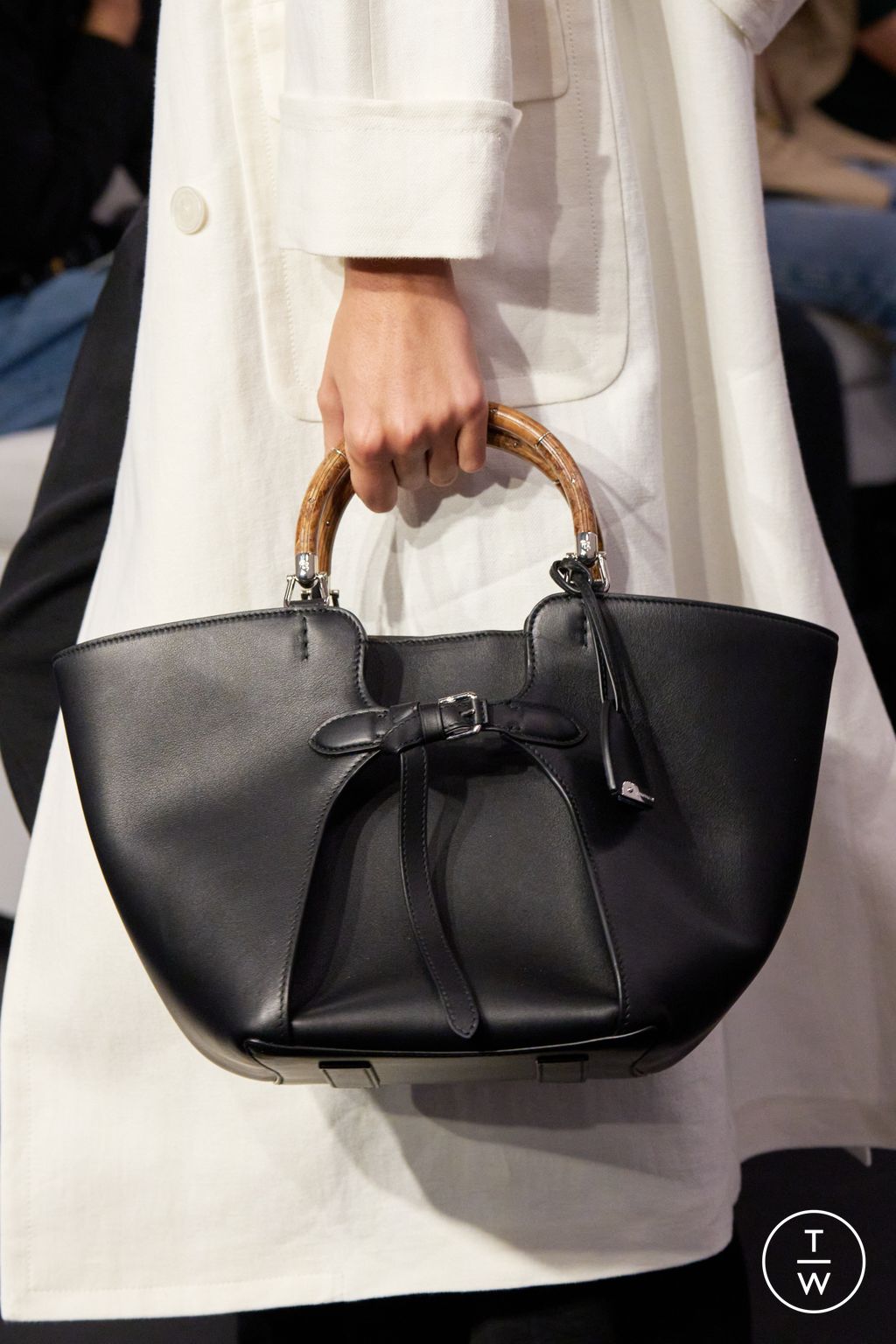 Fashion Week New York Spring/Summer 2026 look 1 from the Ralph Lauren collection 女装配饰