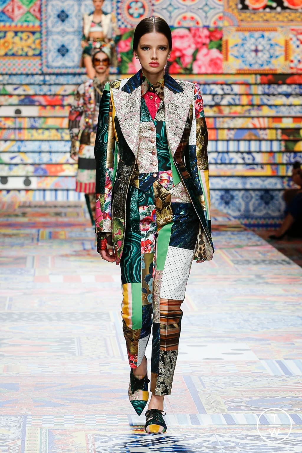Fashion Week Milan Spring/Summer 2021 look 1 from the Dolce & Gabbana collection womenswear
