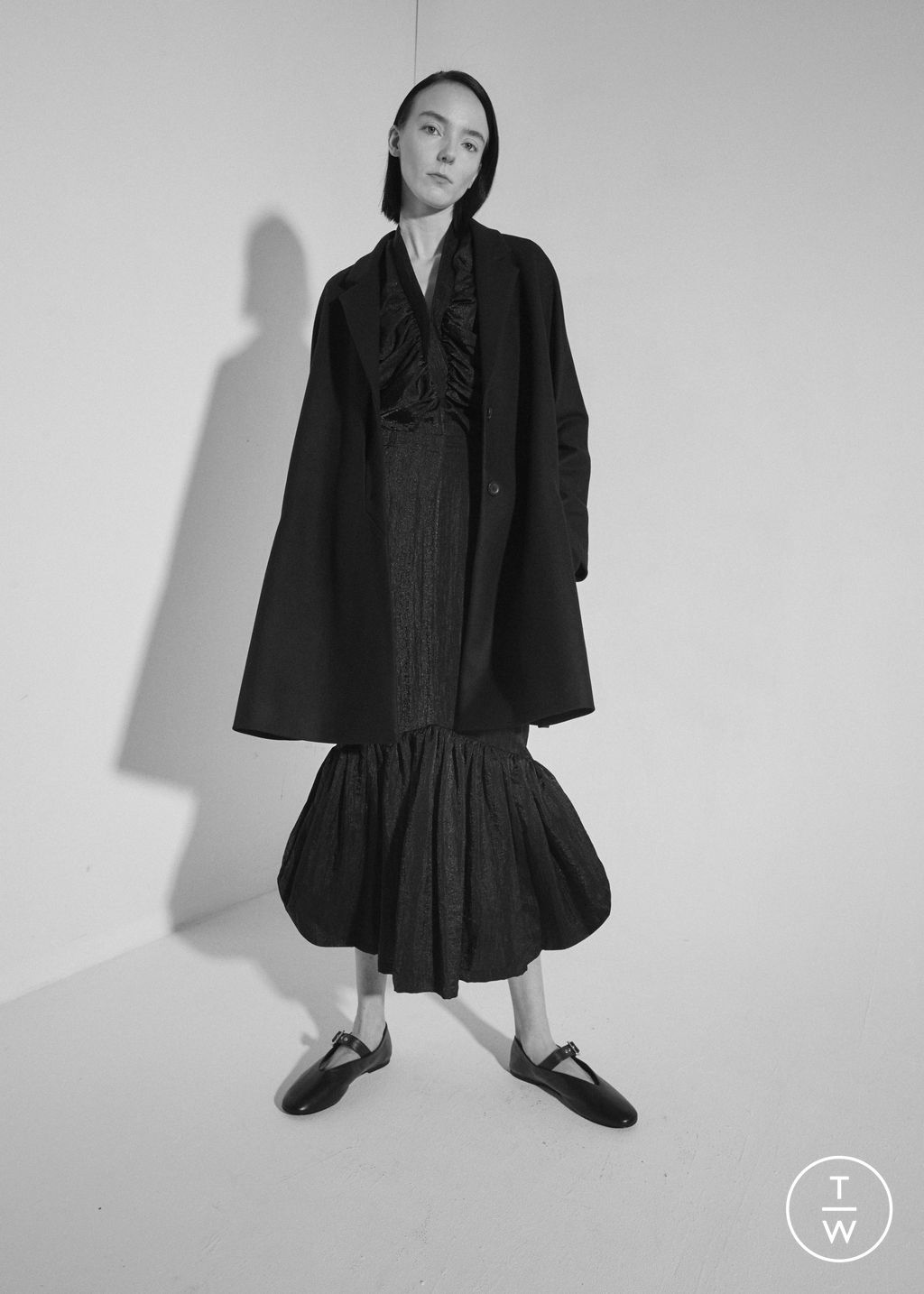 Fashion Week Paris Pre-Fall 2023 look 2 from the Dawei collection 女装