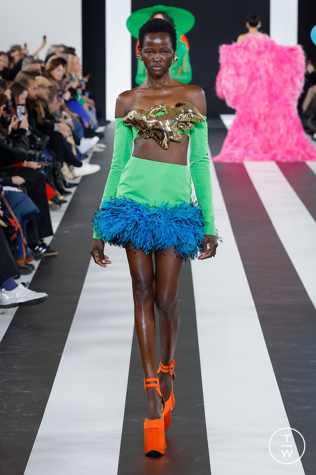 Fashion Week Paris Fall/Winter 2023 look 12 from the Nina Ricci collection 女装
