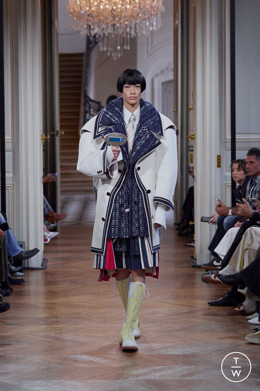Fashion Week Paris Spring/Summer 2026 look 17 de la collection Thom Browne womenswear