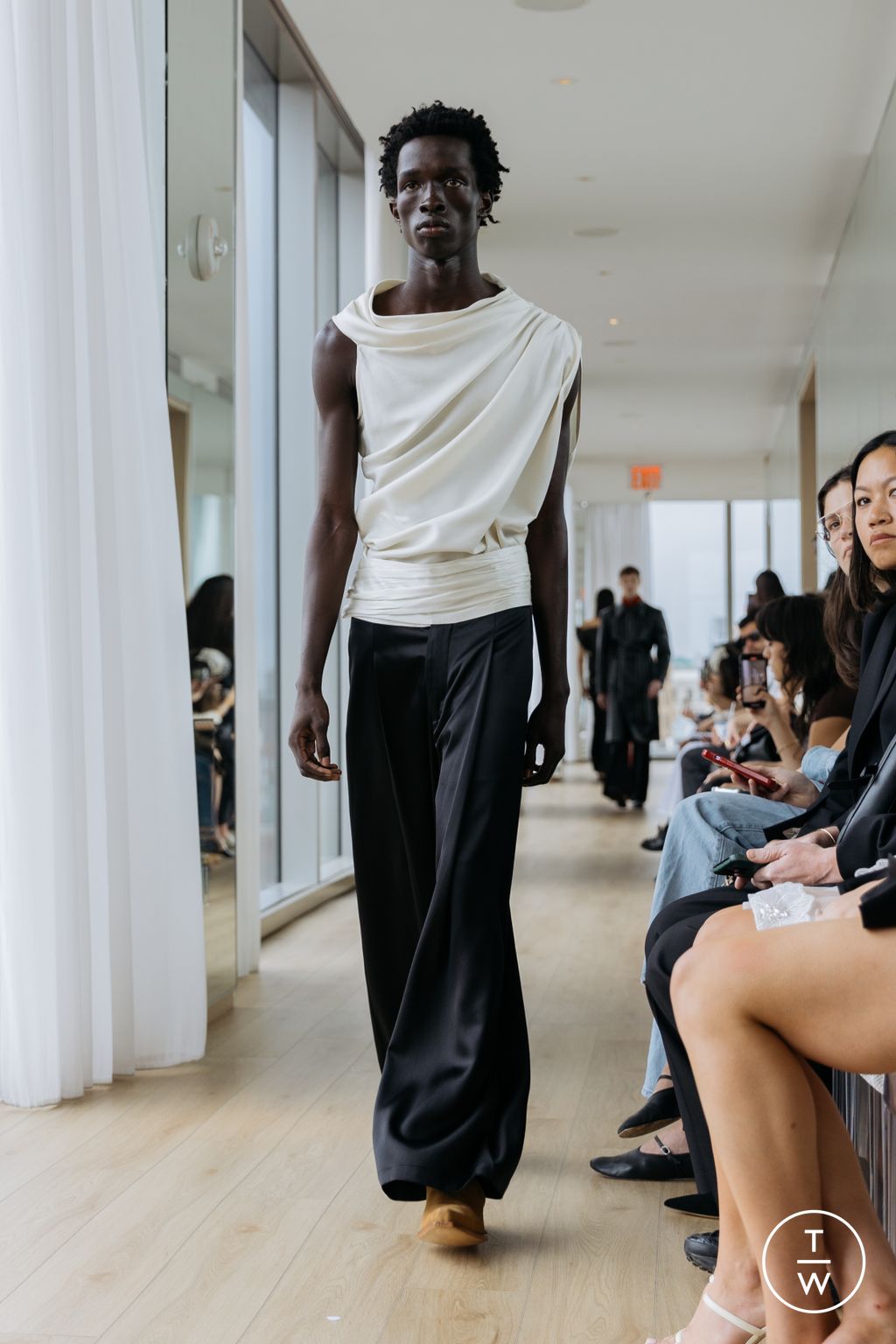 Fashion Week New York Spring/Summer 2025 look 18 from the Campillo collection womenswear