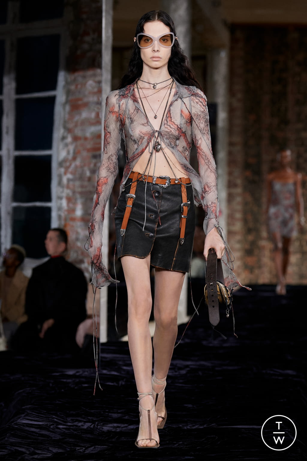 Fashion Week Paris Spring/Summer 2022 look 1 de la collection Acne Studios womenswear