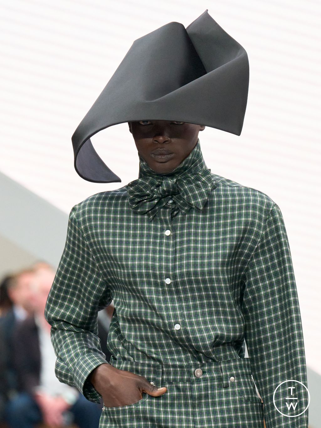 Fashion Week Paris Spring/Summer 2026 look 2 de la collection Dior womenswear accessories