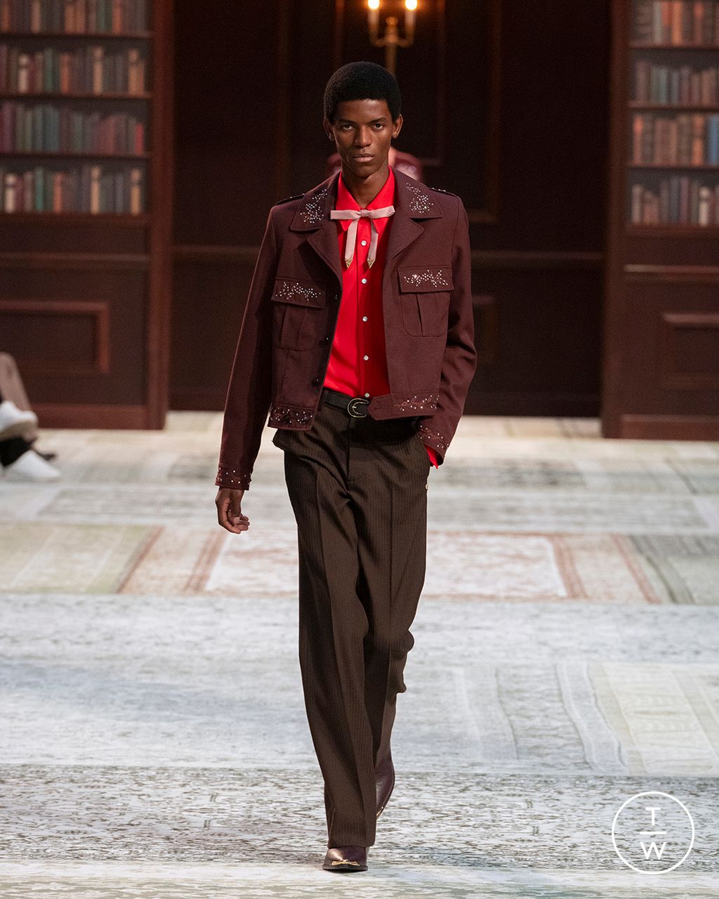 Fashion Week Paris Fall/Winter 2026 look 2 from the Amiri collection menswear