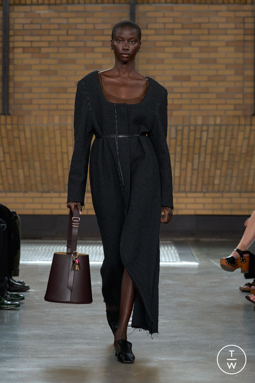 Fashion Week New York Spring/Summer 2026 look 2 from the Calvin Klein Collection collection womenswear