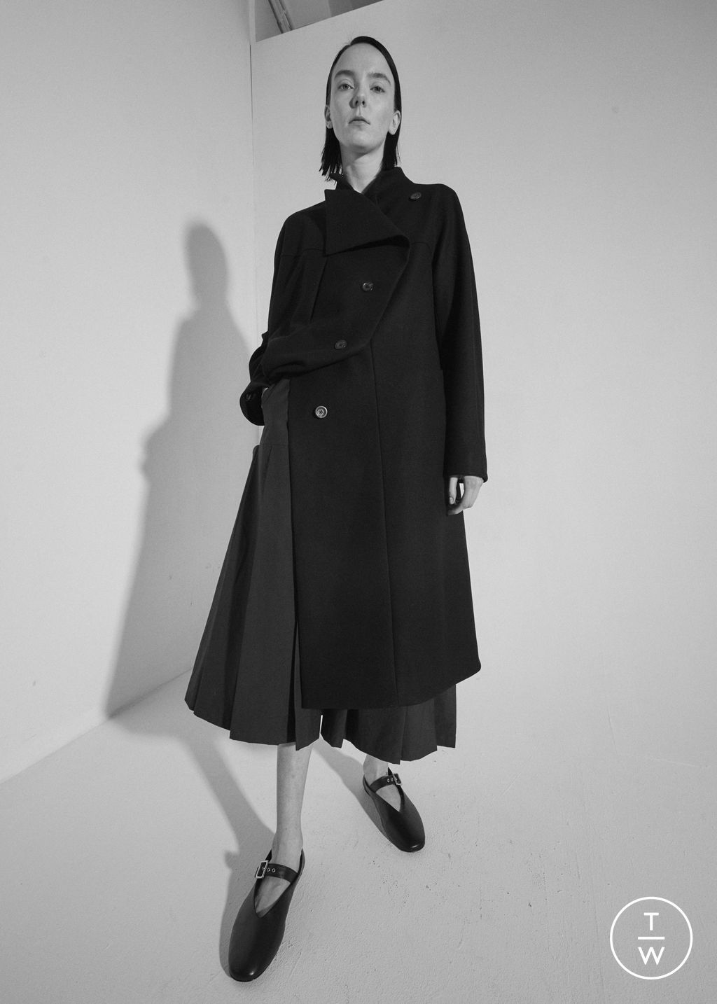Fashion Week Paris Pre-Fall 2023 look 4 from the Dawei collection womenswear