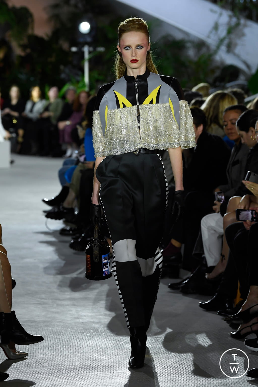Fashion Week Paris Resort 2020 look 2 from the Louis Vuitton collection womenswear