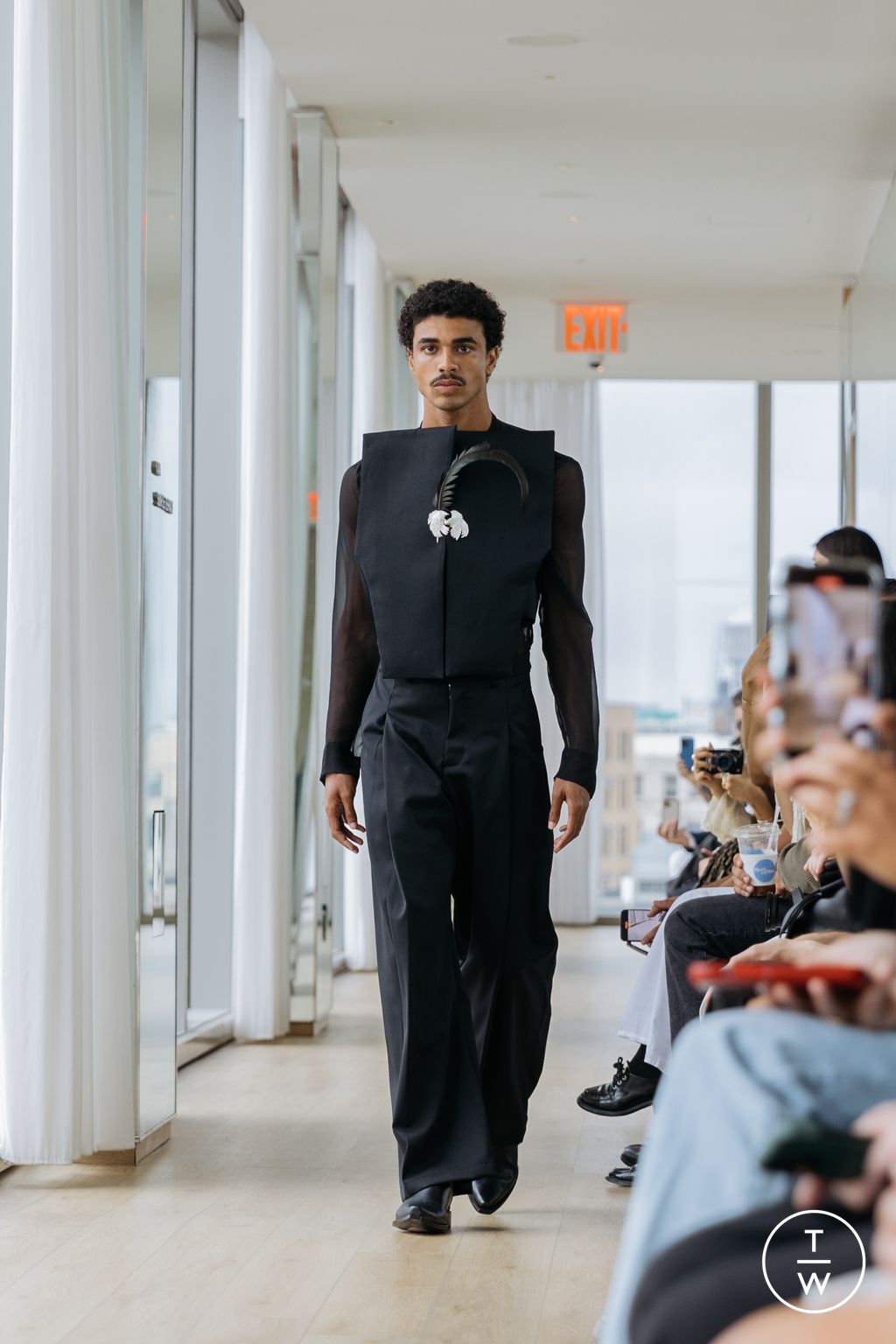 Fashion Week New York Spring/Summer 2025 look 20 from the Campillo collection womenswear