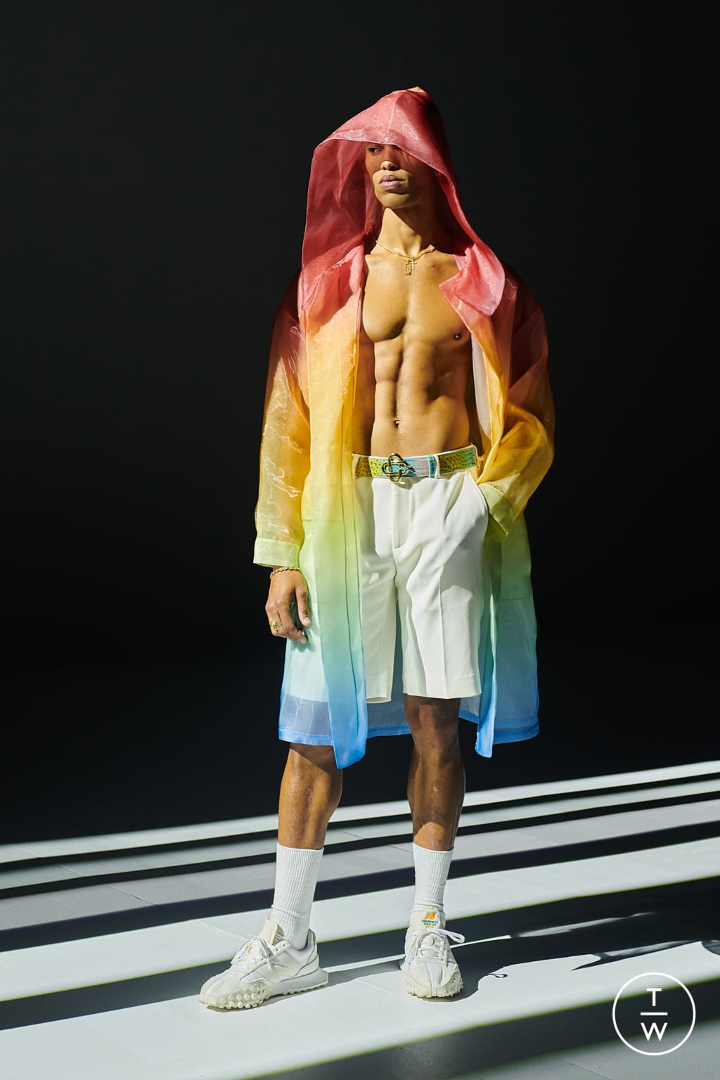 Fashion Week Paris Spring/Summer 2022 look 21 from the Casablanca collection 男装