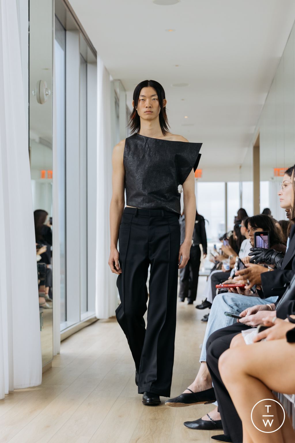 Fashion Week New York Spring-Summer 2025 look 21 from the Campillo collection womenswear