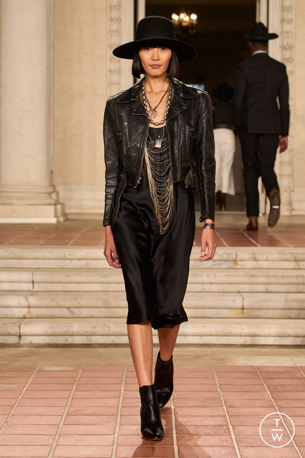 Fashion Week New York Spring/Summer 2023 look 26 from the Ralph Lauren collection womenswear