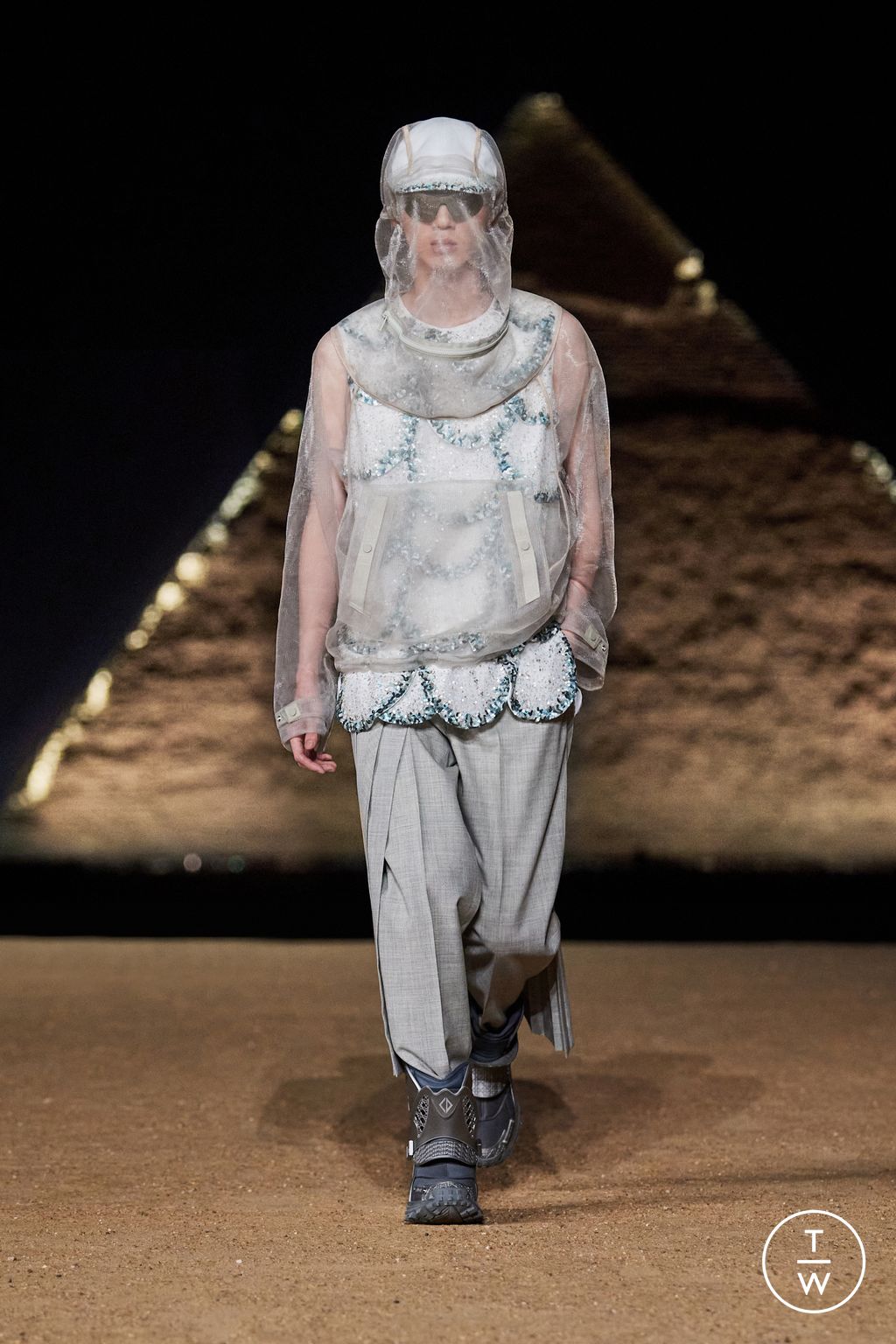 Fashion Week Paris Pre-Fall 2023 look 3 de la collection Dior Men menswear